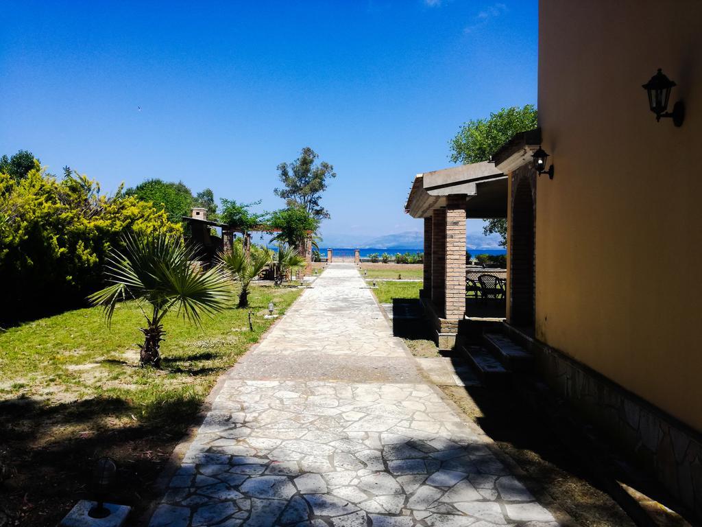 Antonia Beachfront Villa Λευκίμμη Εξωτερικό φωτογραφία